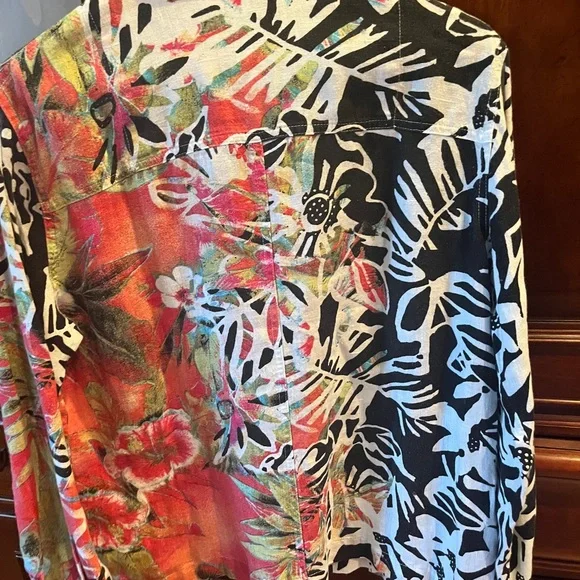 Chico's Multi-Color Tropical Floral 100% Linen Button-Up Shirt (NWOT) - Picture 10 of 11